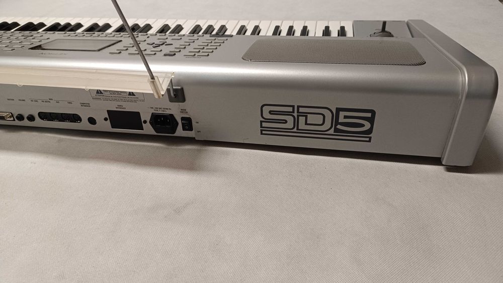 Ketron SD-5 keyboard