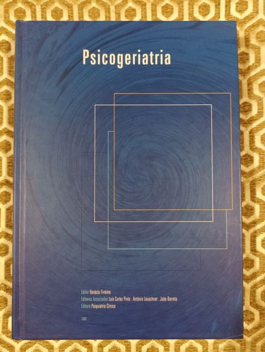 Livros diversos em bom estado