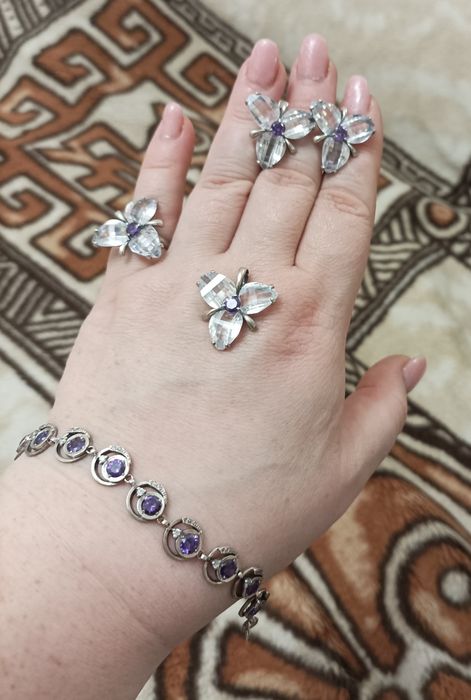 Продам серебряный набор 925 проба  43 гр.