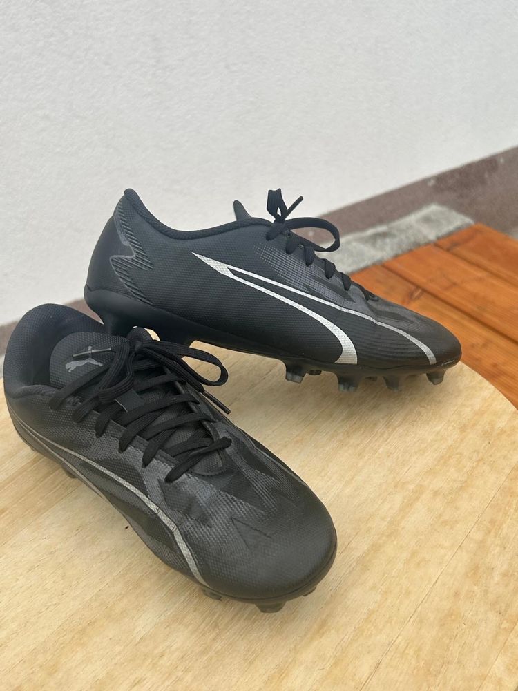 Korki piłkarskie r 37 Puma