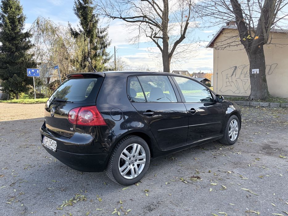 Volkswagen golf 5 1.6 mpi 130tyś km z Włoch