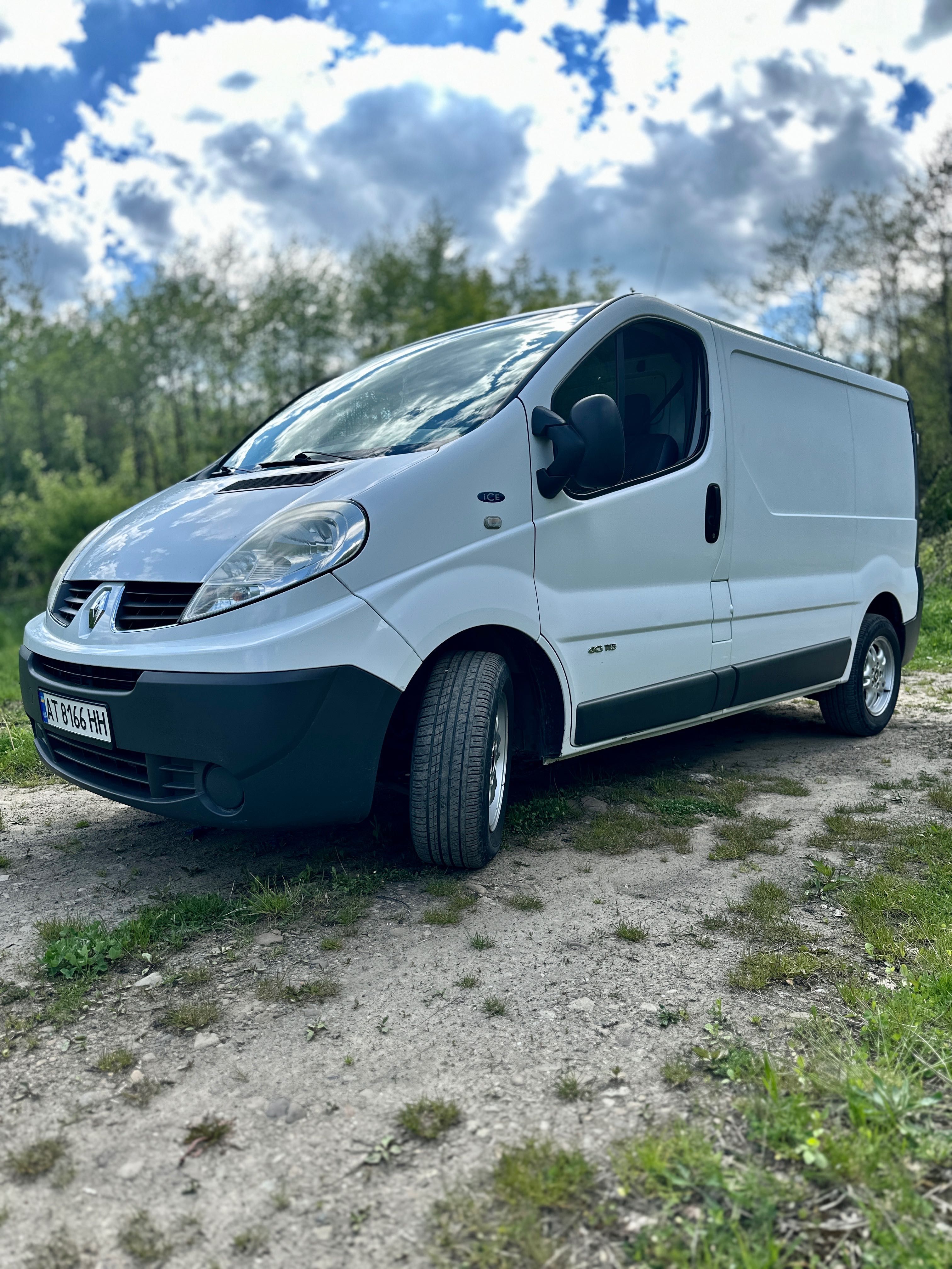 Продам Renault Trafic