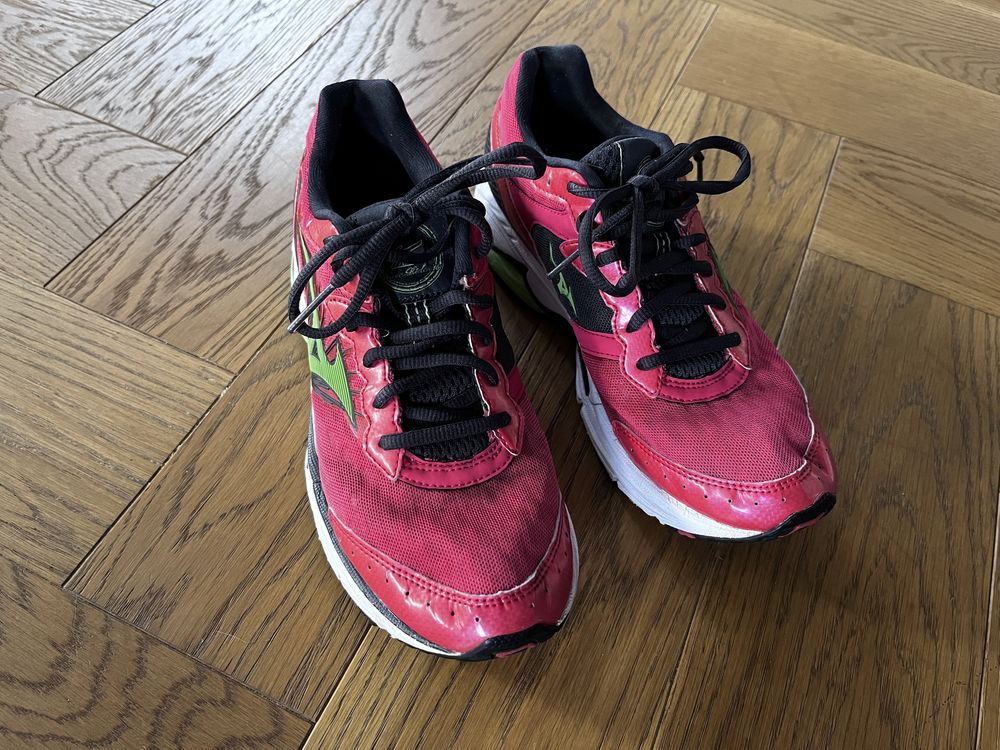 Buty do biegania MIZUNO Wave Rider 16. Jak nowe!!