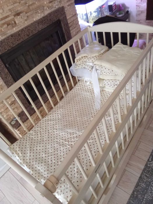 Ліжечко колиска для дитини