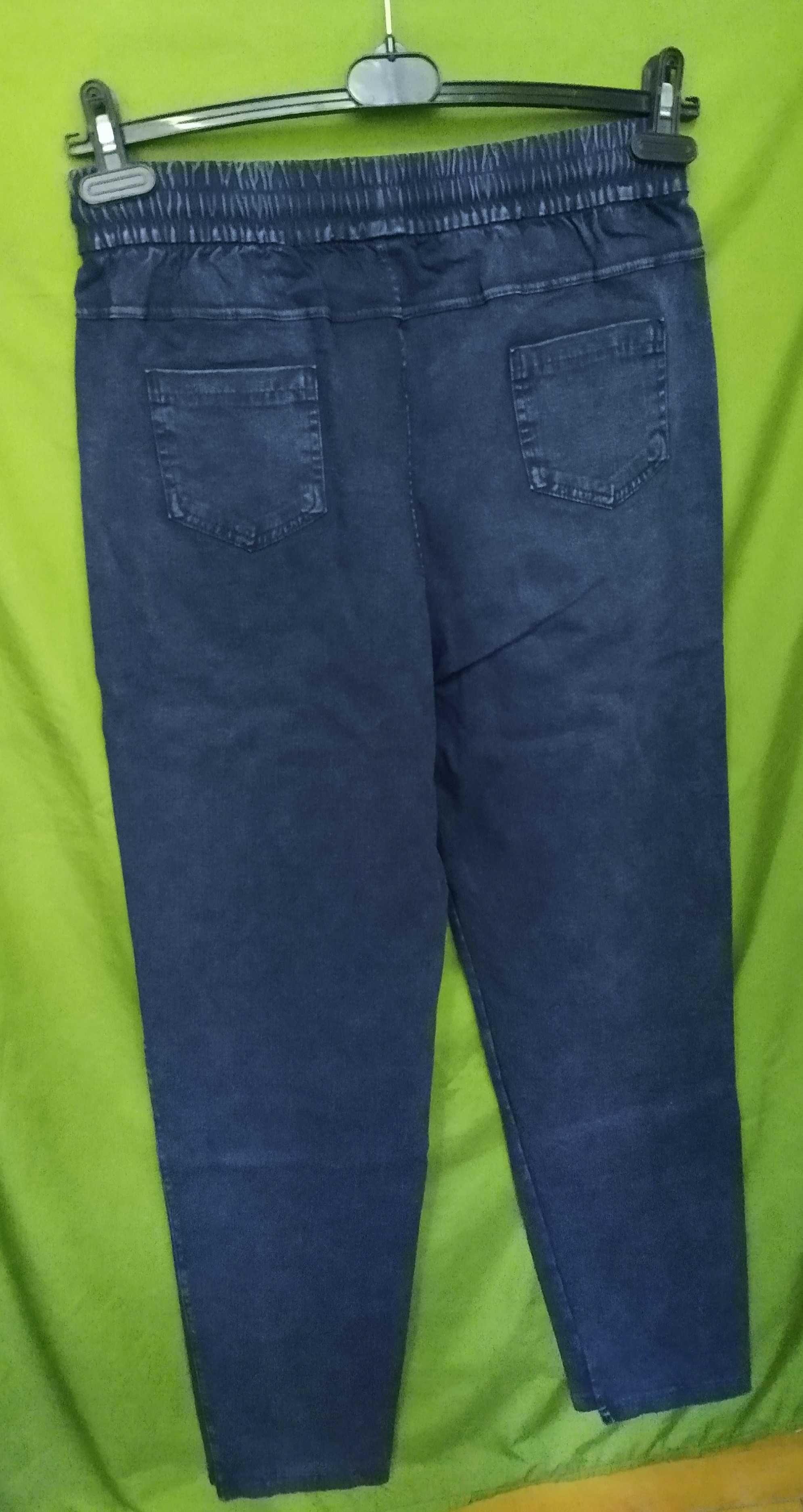Продам джинсы женские