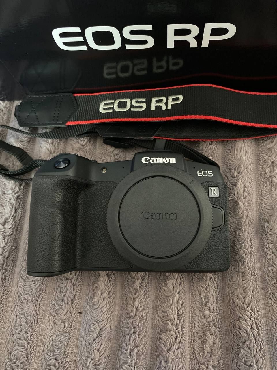 Canon EOS RP (body)