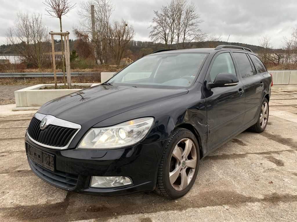 Розбірка Шкода Октавія А5 авто запчастини Skoda Octavia A5 FL Шрот