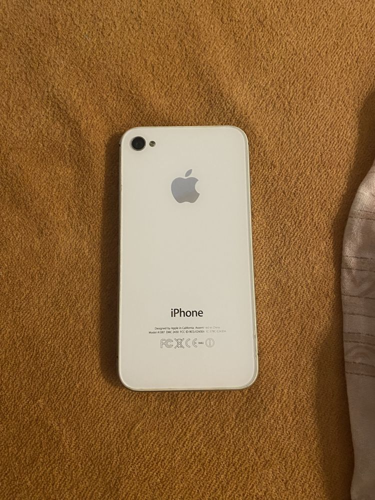 Iphone 4 Lub 4s.