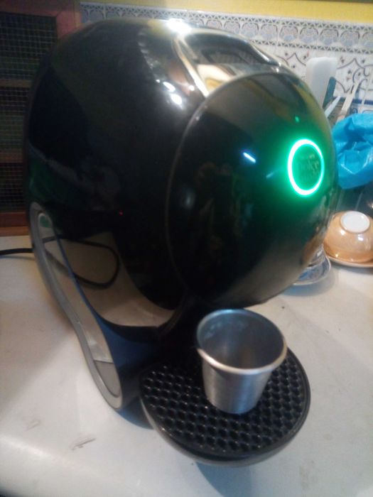 Maquina de café capsulas como nova