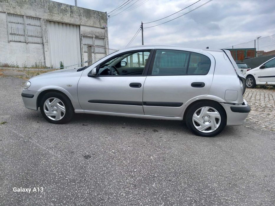 NISSAN Almera 1.5 Gasolina