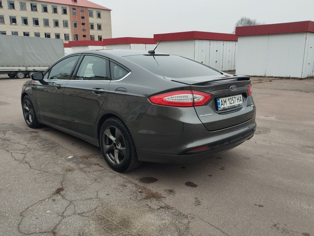 FORD Fusion 2015