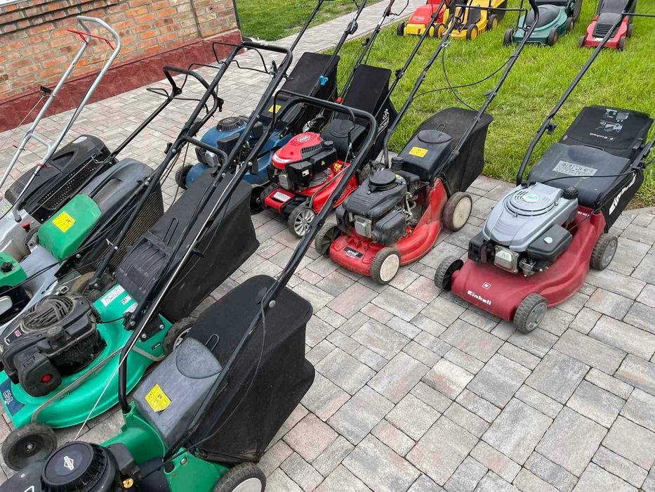 Бензинова газонокосарка з Німеччини