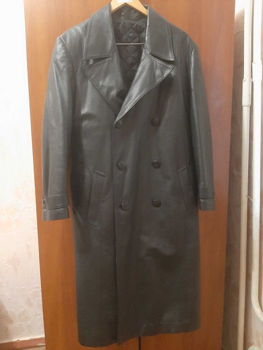 Плащ чоловічий з натуральної шкіри новий L