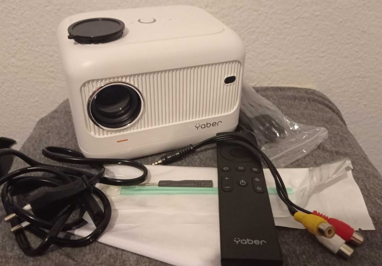 Mini Projector L1 Yaber - Novo!!