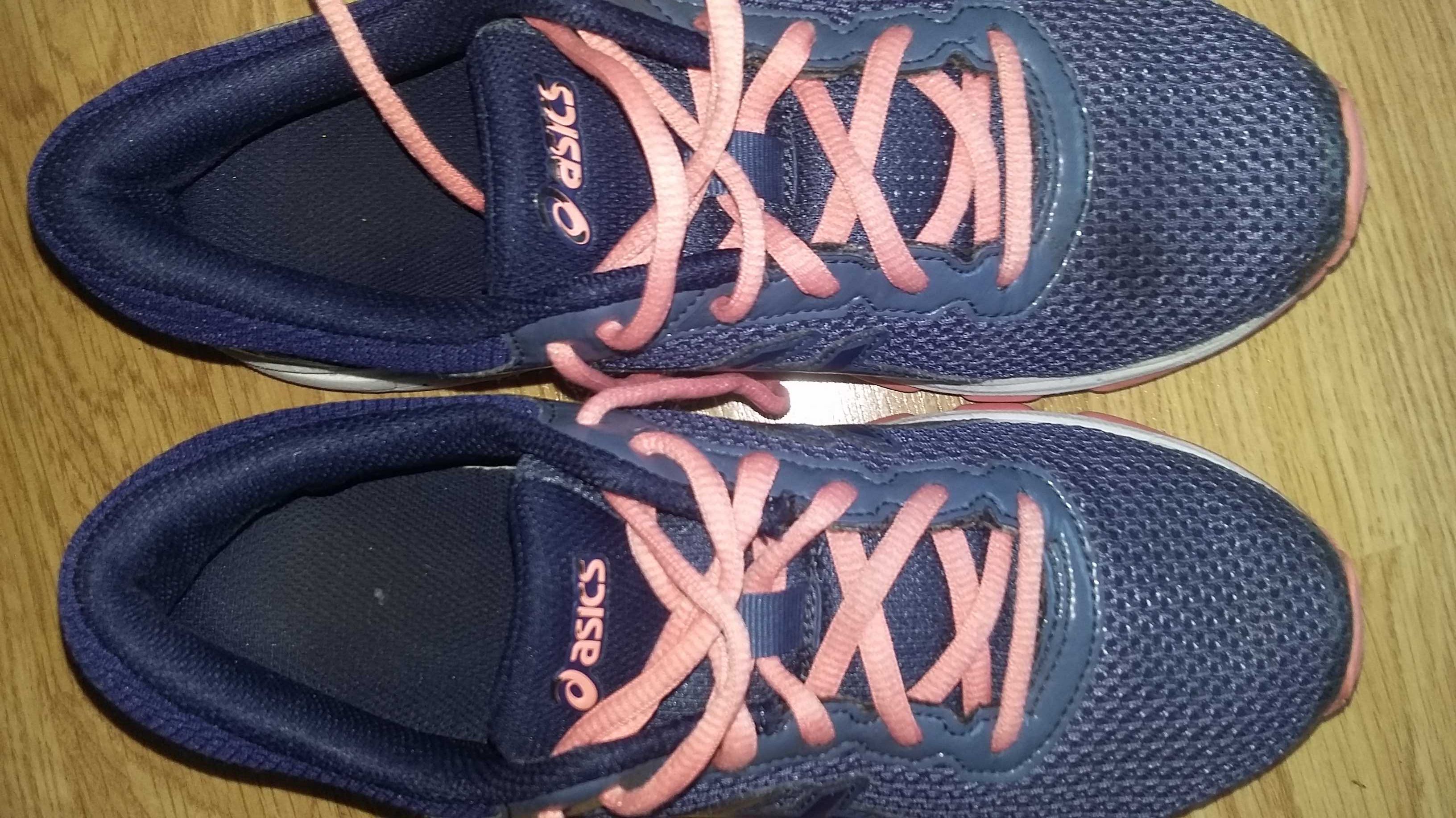 buty sportowe "asics" rozm 38