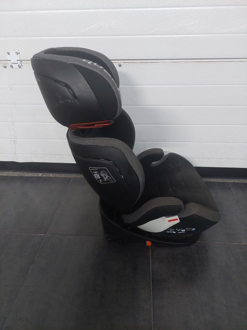 Jané Cadeira Auto Quartz i-Size Isofix 2/3 Jet preta e cinzenta