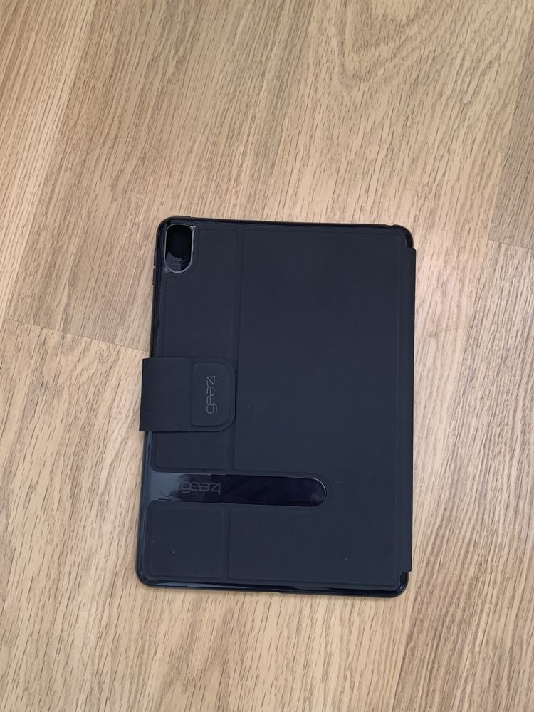 Obudowa na iPad Pro 9.7/Air 2 gear4 black