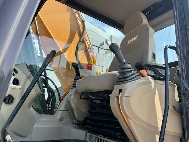 case cx250d  giratoria
