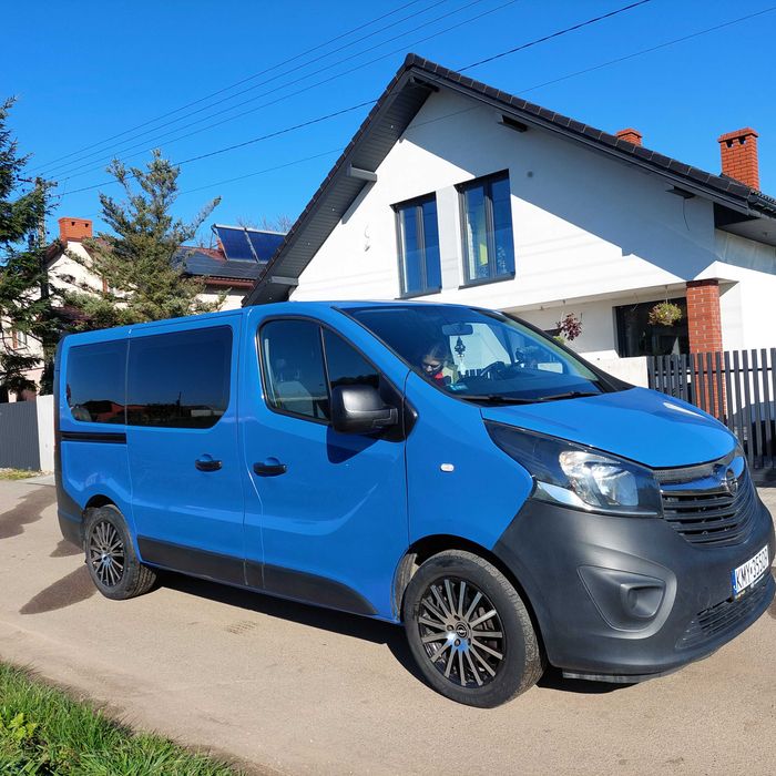 Opel vivaro 1.6 Biturbo 9 osobowy