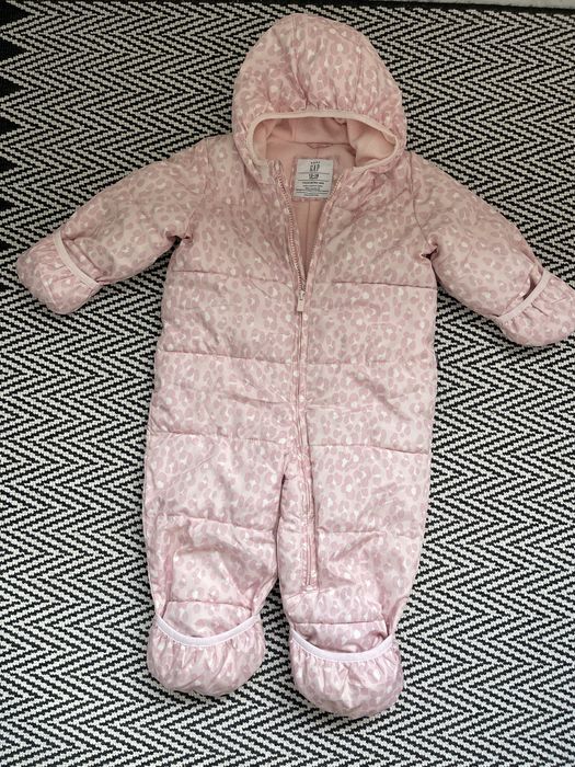 Зимний комбинезон GAP 12-18 м