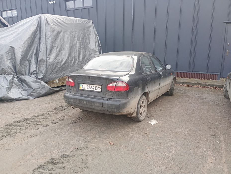 Продам 2 lanosa 05 та 10року