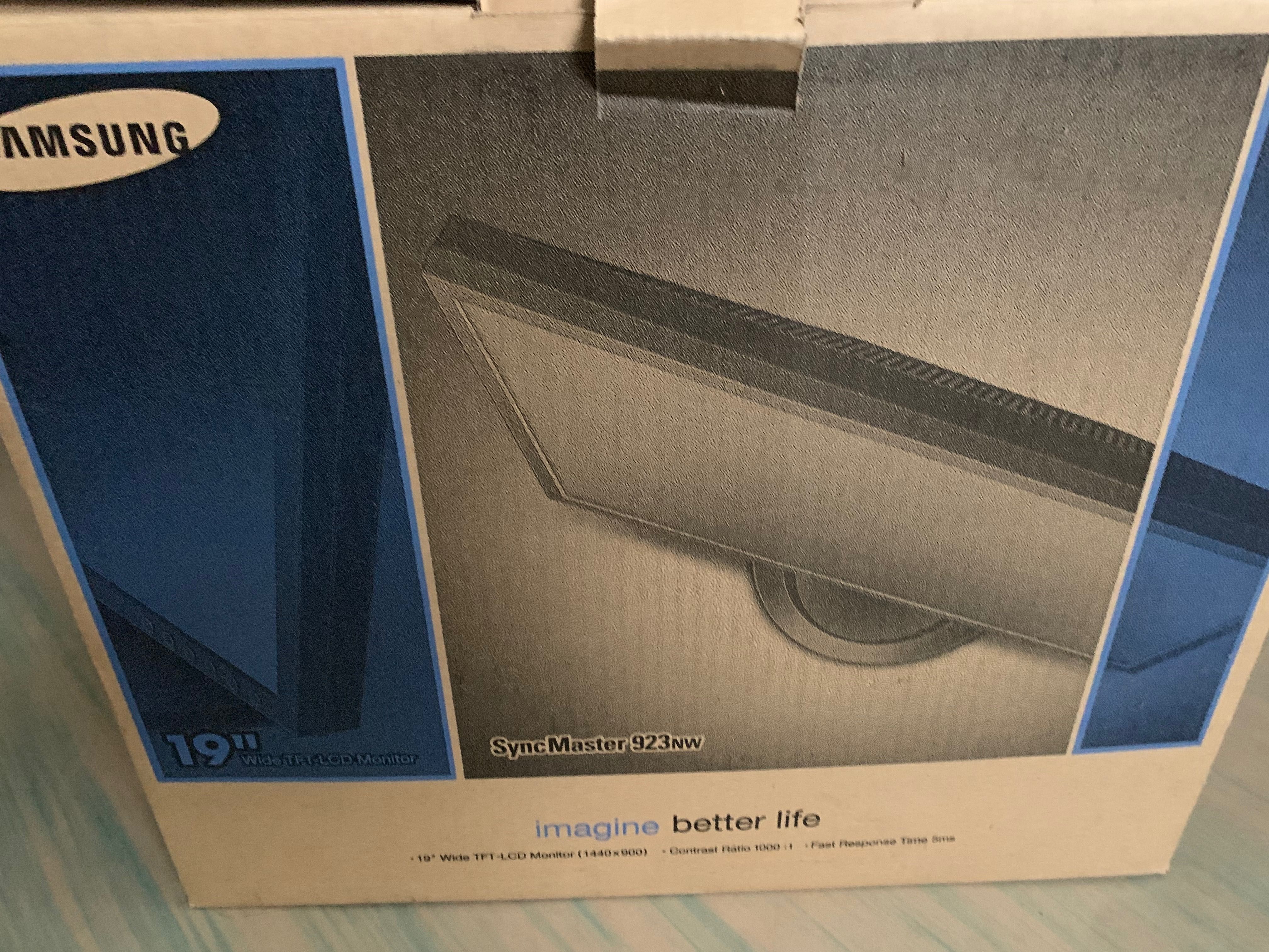 Монитор 19" Samsung 923NW, lcd, VGA, в отличном состоянии
