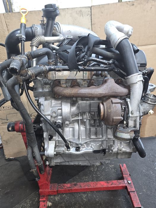 AXD,AXE Т5,t5 2.5tdi мотор,двигатель в сборе.