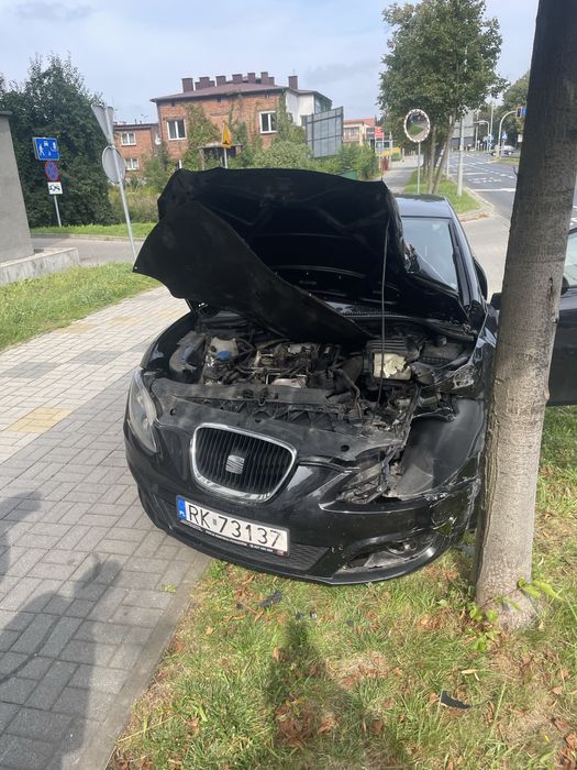 Sprzedam seat leon 2010r 1.4 tfsi wszystkie czesci lub w calosci