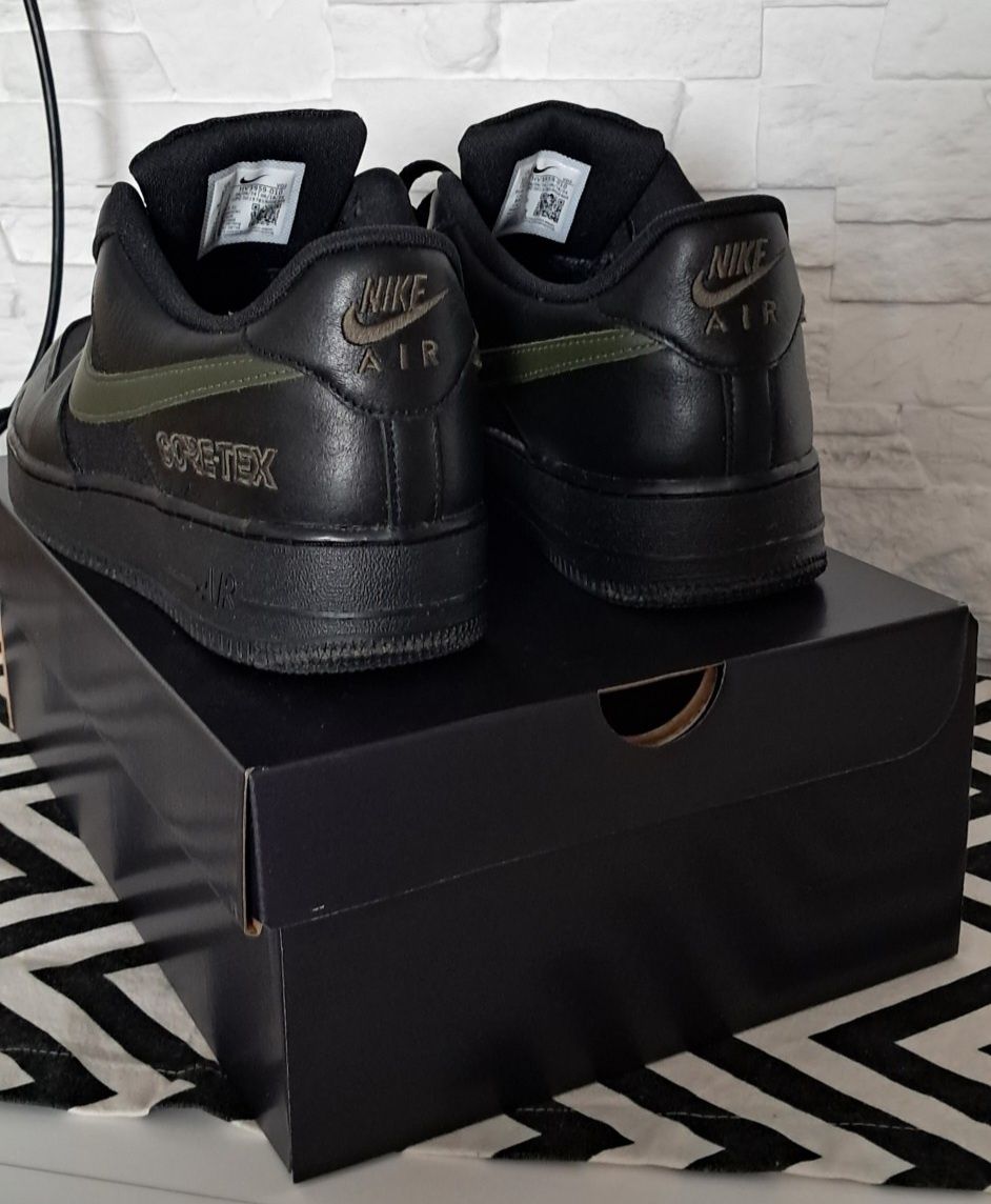 Adidasy Nike Air Force One czarne Gore-Tex oryginalne 44,5
