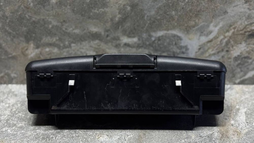 Аптечка в зборі БМВ Е39 штатна медикаменти аптечка бмв е39 Шрот Розбор