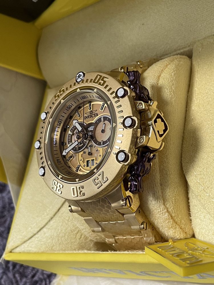 Invicta nomaVII model 32956