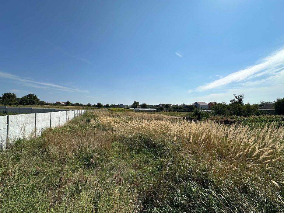 Престижна ділянка — всього 11 км від Києва! Світло, газ, асфальт!