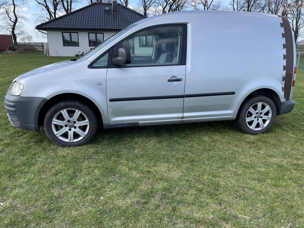 Sprzedam vw caddy 2007 1.9 tdi