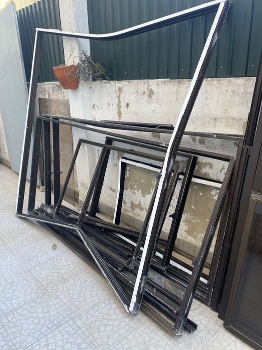 Janelas e calhas de aluminio