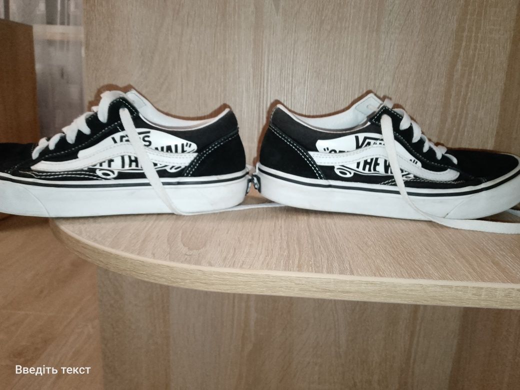 Продам кросівки Vans Б У