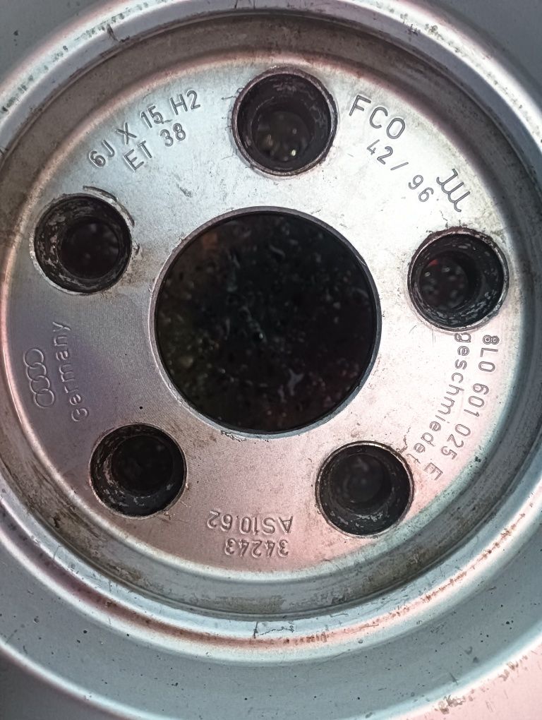 Felgi z oponami zima Barum 185/65/15 audi A3 5*100