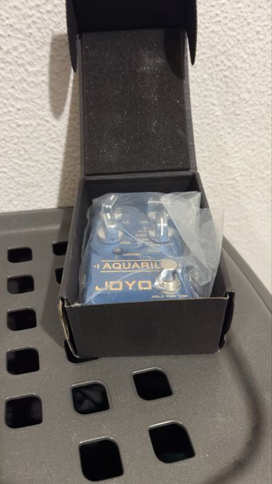 Aquarius joyo. Pedal de efeitos para guitarra. Delay aquarius joyo