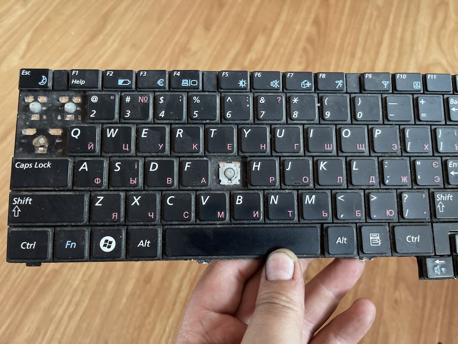 Клавиатура samsung R538 поклавишно не рабочая оригинал