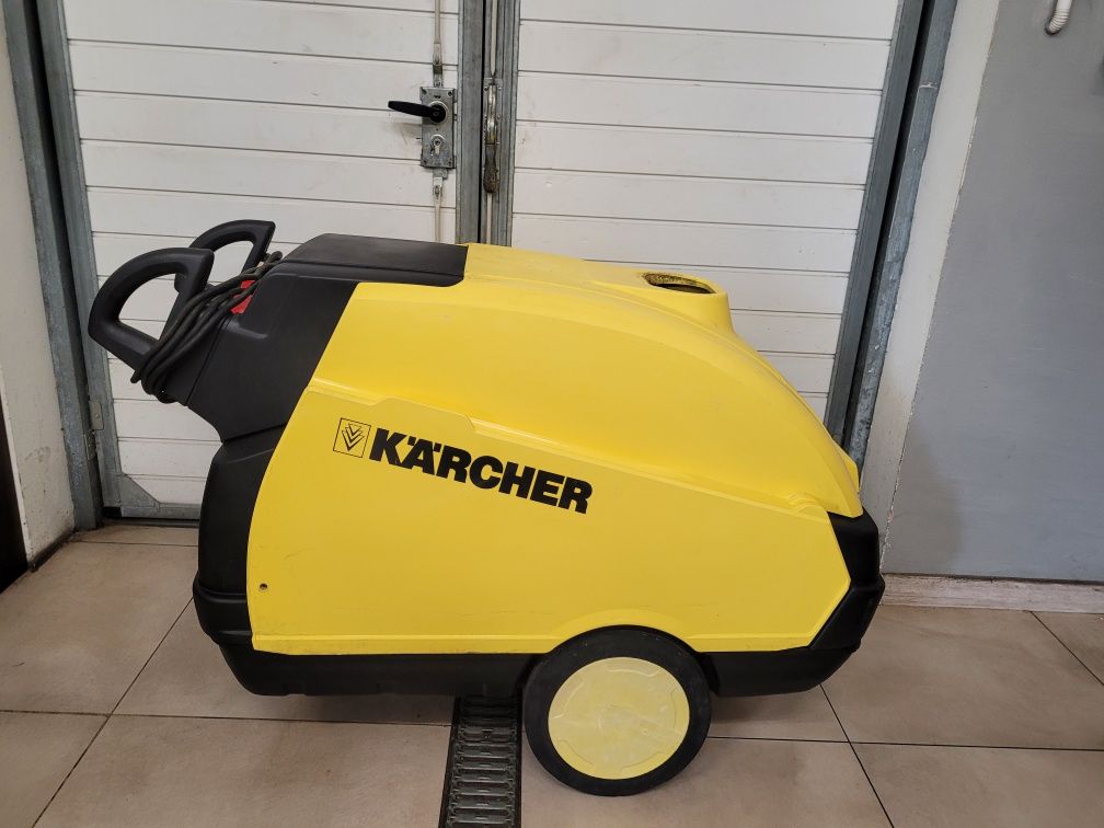 Myjka Ciśnieniowa Karcher HDS 695 * Gorąca Woda * 400V * 170 bar *