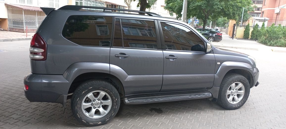 Тойота Land Cruiser Prado 120