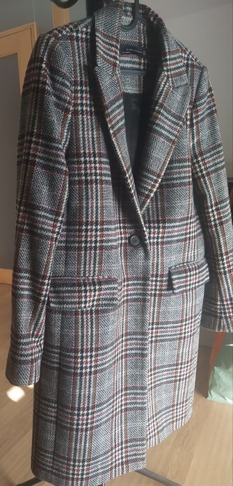 Sobretudo aos quadrados Zara