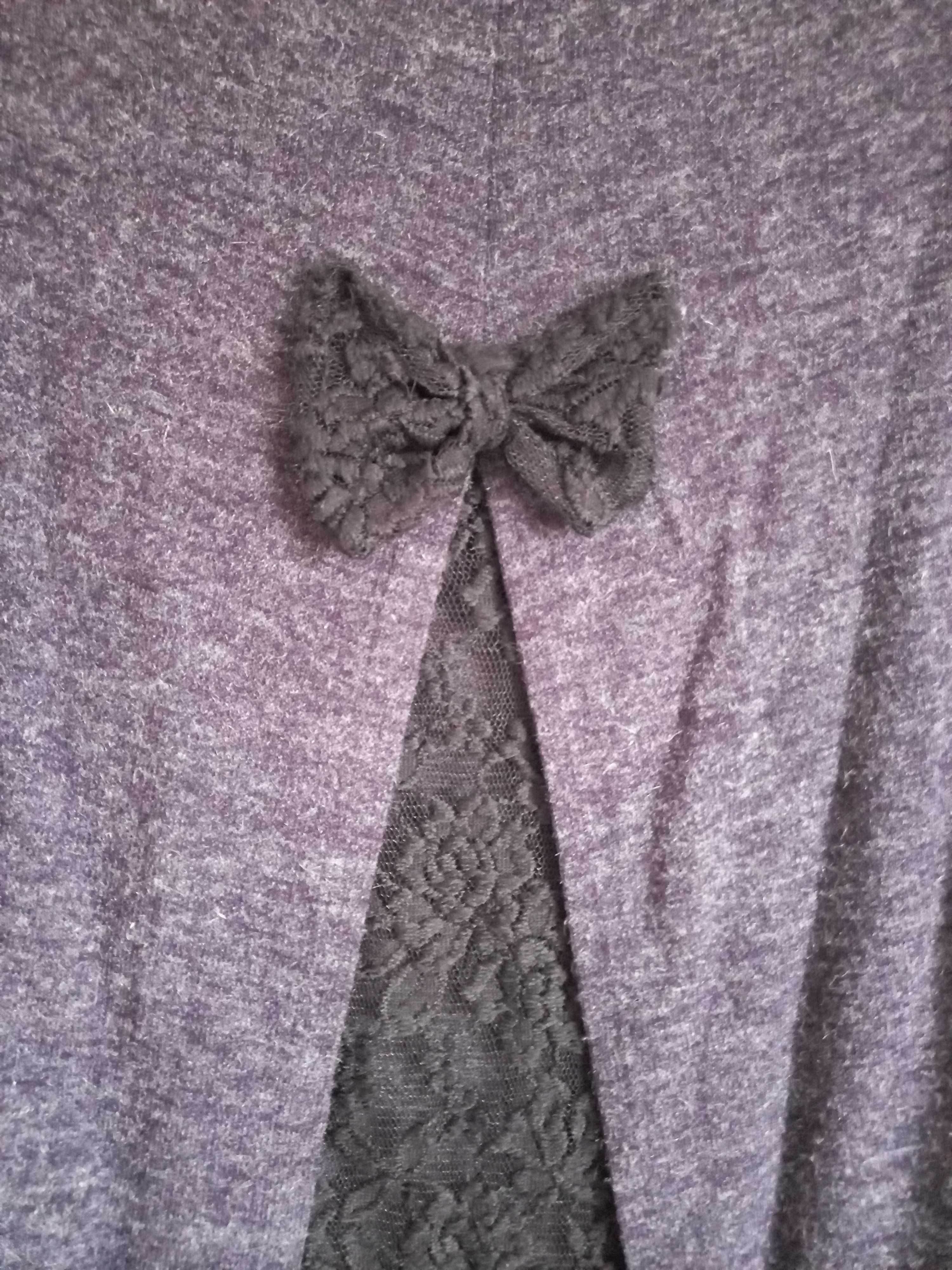 Camisola preta mesclada de roxo, com renda preta - M - Local