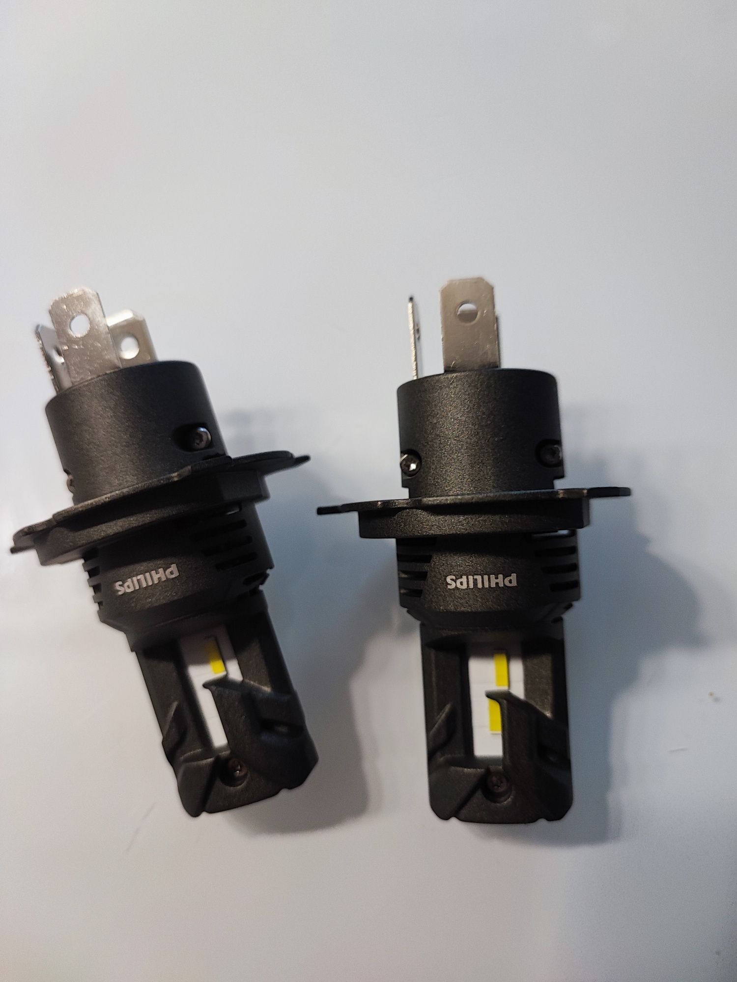 Żarowka H4 LED Philips kpl