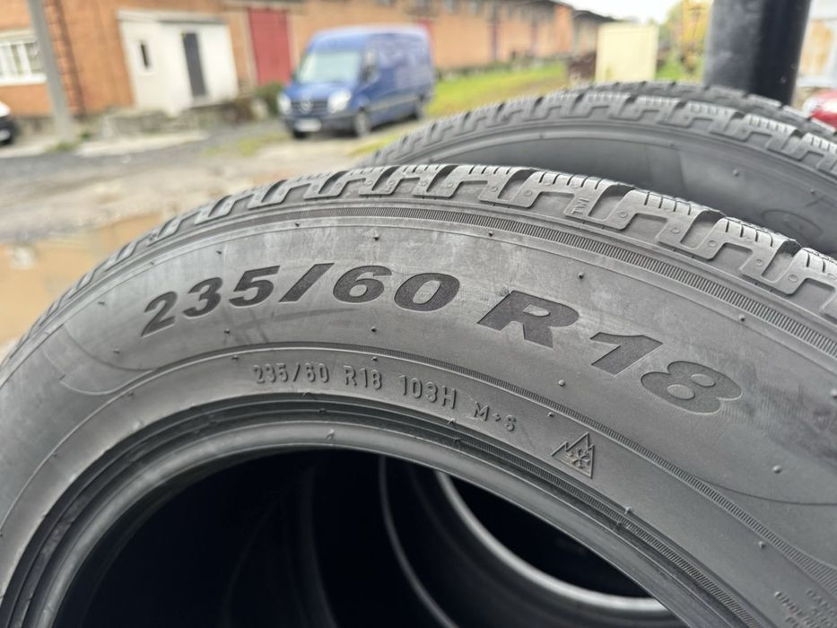 Зимові шини Pirelli 235/60 R18