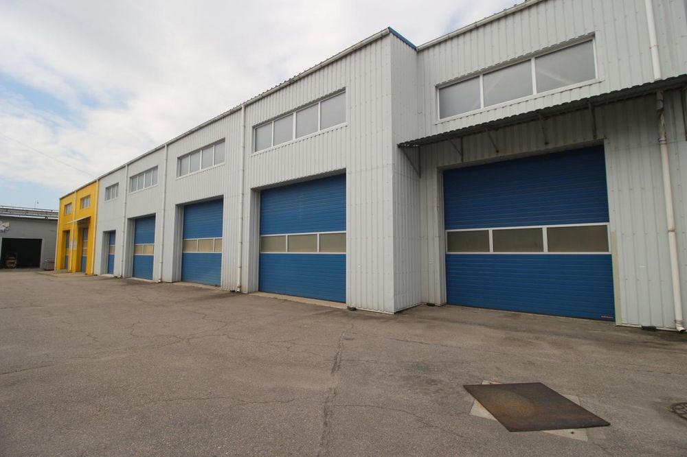 Оренда складу 1297,8 кв.м., з офісними приміщеннями