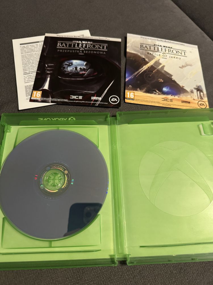 Płyta z grą battlefront na Xbox one z pudełkiem jak nowa