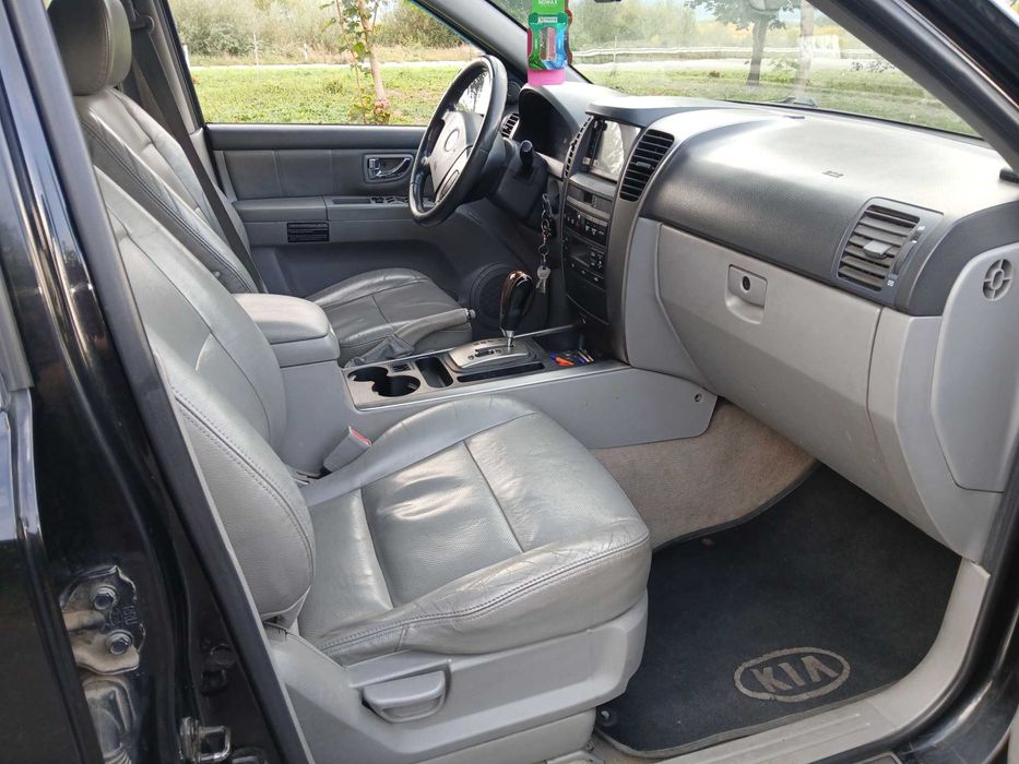 Kia Sorento. 2.5 Дизель Автомат.