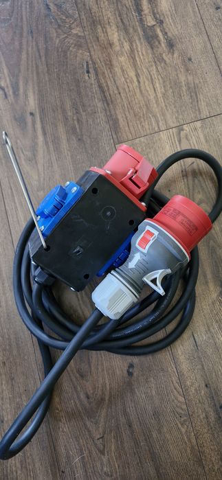 Rozgałęźnik Siłowy 380V i 230V Wtyczka 32A na Gniazdo 16A i 2x 230V 5m