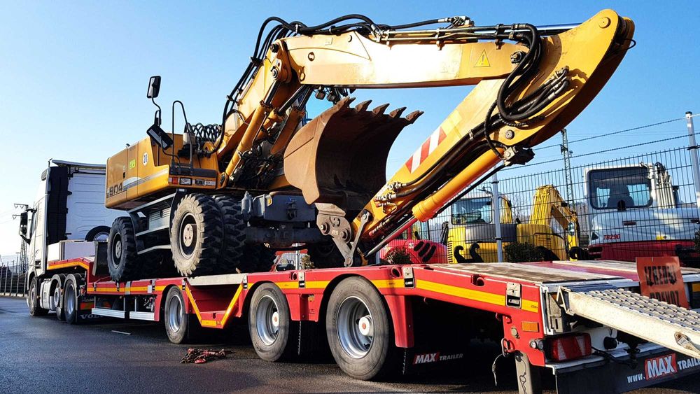 Негабаритні вантажоперевезення, послуги низькорамного трала.