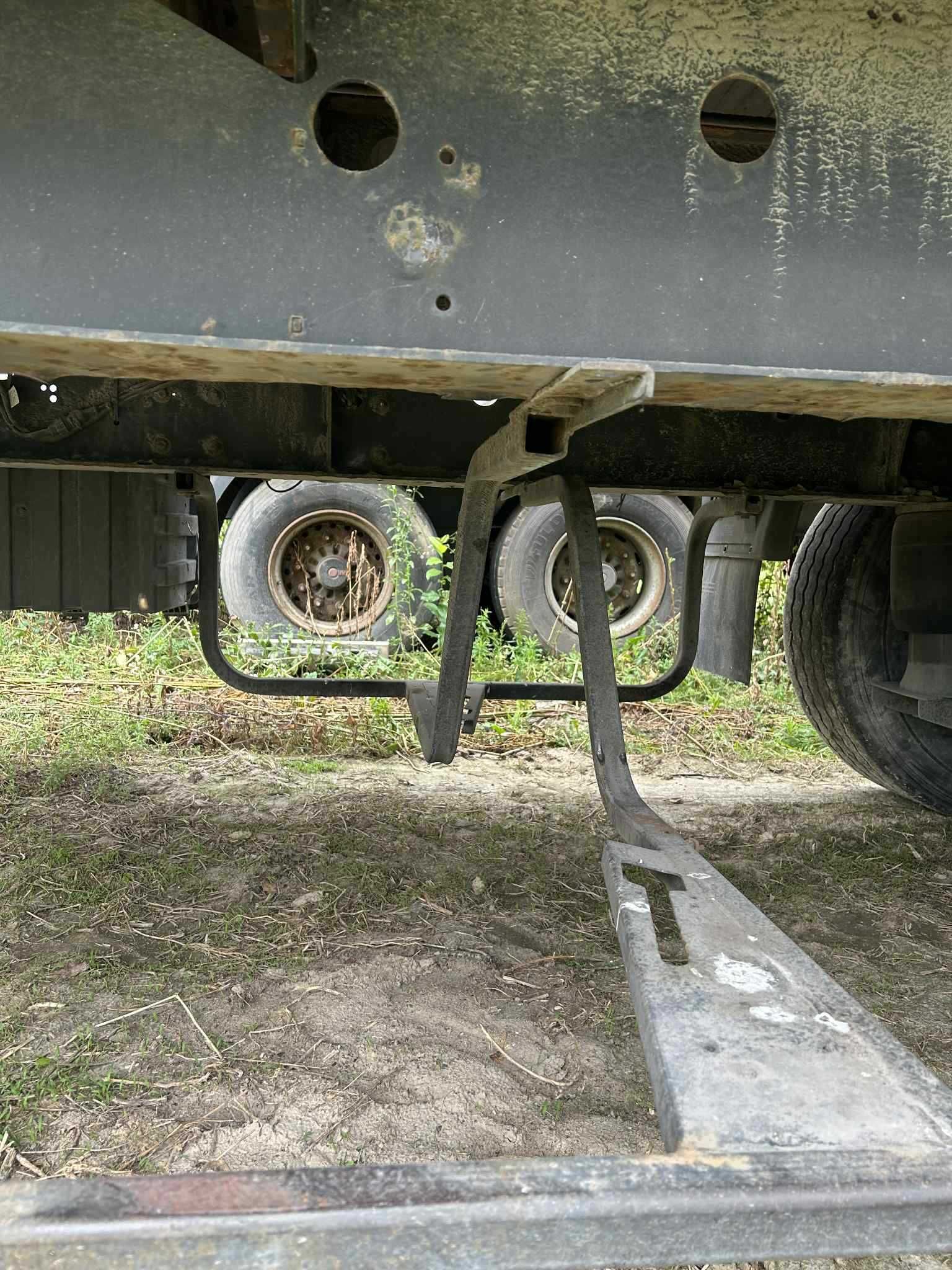 Mocowanie koła zapasowego Schmitz